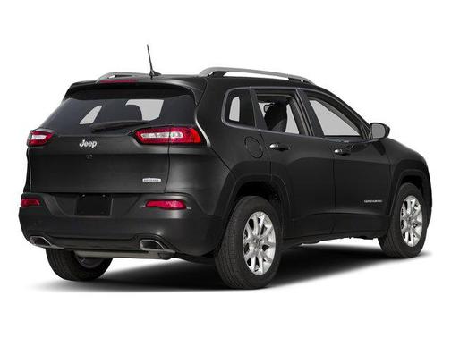 Diamond Black Crystal Pearlcoat 2018 Jeep Cherokee Latitude Plus