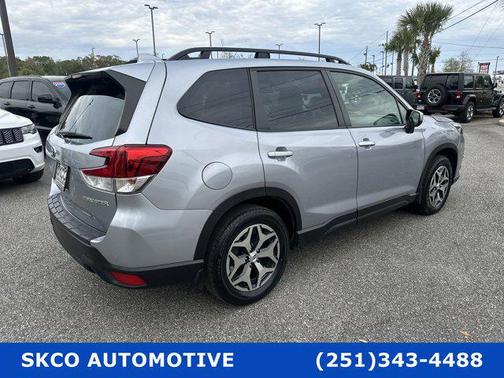 2022 Subaru Forester Premium