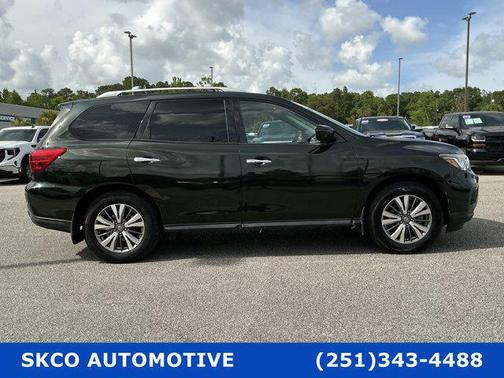 Midnight Pine Metallic 2019 Nissan Pathfinder SV