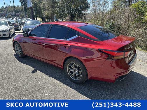 2022 Nissan Altima SR FWD
