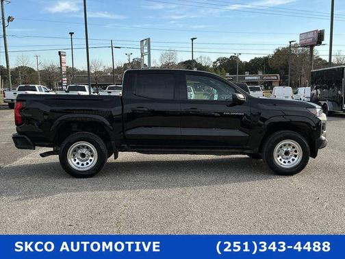 2023 Chevrolet Colorado WT