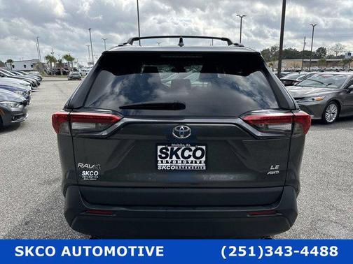 2021 Toyota RAV4 LE