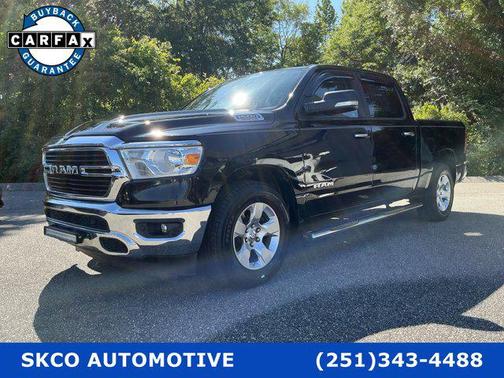 Diamond Black Crystal Pearlcoat 2019 RAM 1500 Big Horn
