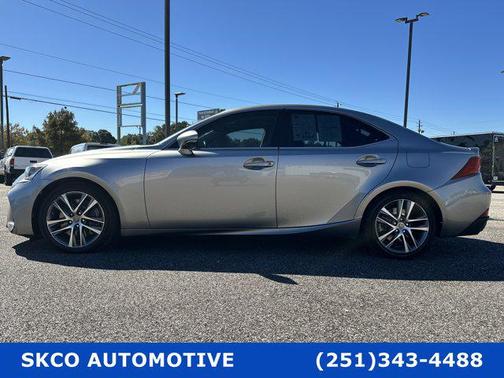 2018 Lexus IS 300 Base