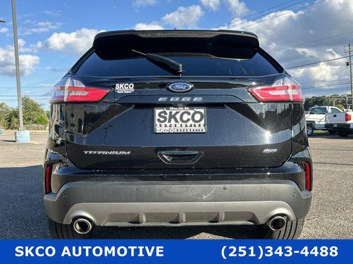 2023 Ford Edge Titanium