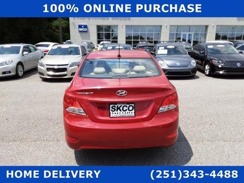 Photo 4 of 26 of 2012 Hyundai Accent GLS