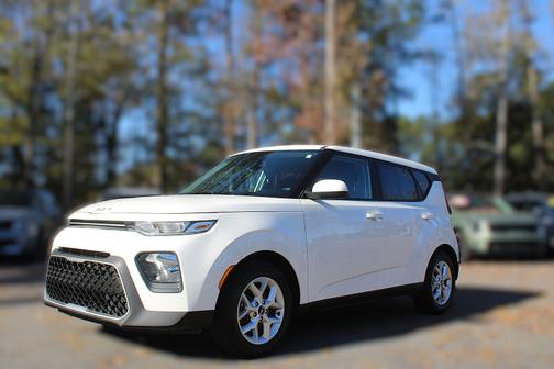 2022 Kia Soul LX