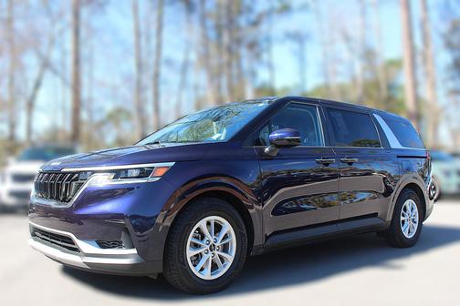 2024 Kia Carnival LX