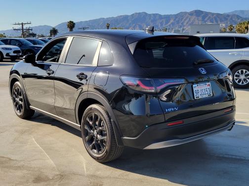 Crystal Black Pearl 2025 Honda HR-V