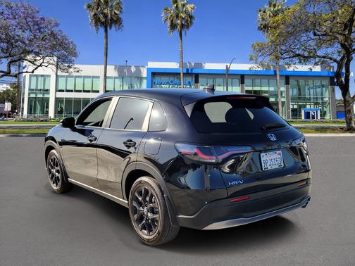 Crystal Black Pearl 2025 Honda HR-V