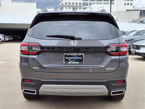 2025 Honda Pilot Touring 8-Passenger