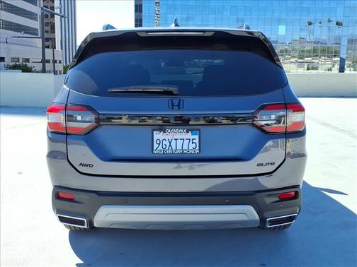 2023 Honda Pilot AWD Elite