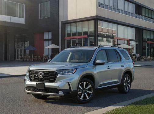 2025 Honda Pilot Touring 8-Passenger