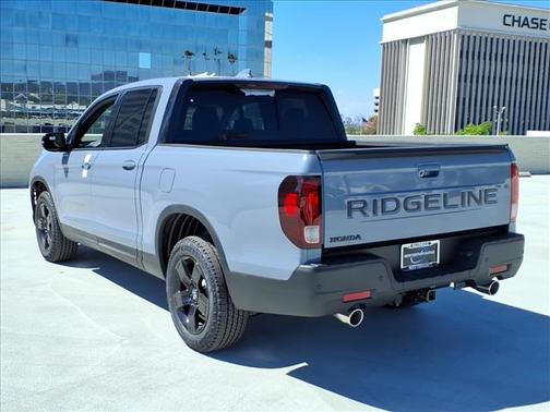 2025 Honda Ridgeline Black