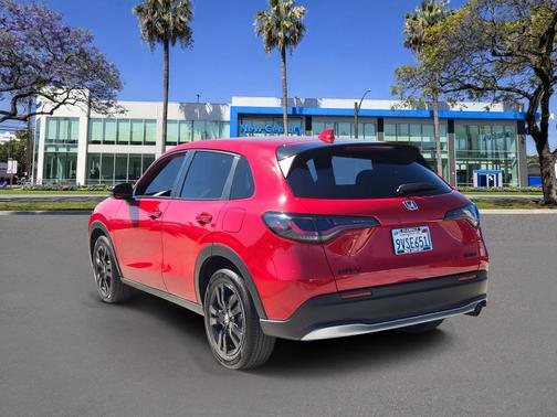 Milano Red 2026 Honda HR-V