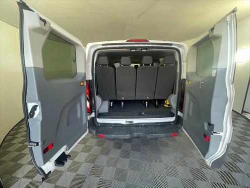 2016 Ford Transit-350 XL