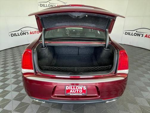 2015 Chrysler 300C Platinum