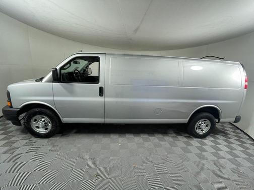 2017 Chevrolet Express 3500 Work Van