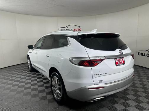 2023 Buick Enclave Essence AWD