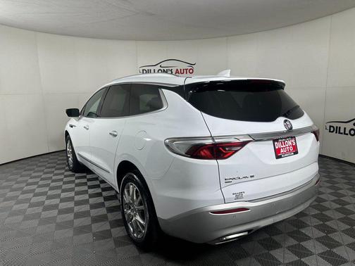 2023 Buick Enclave Essence AWD