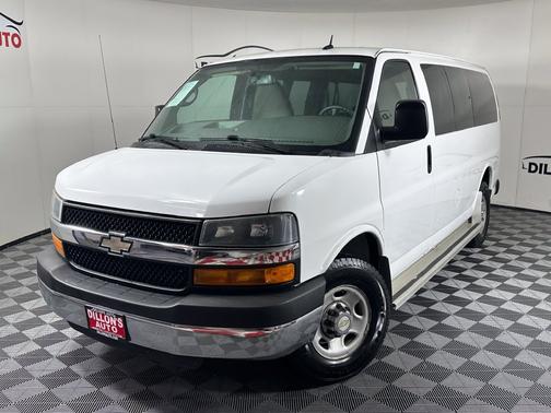 Summit White 2015 Chevrolet Express 3500 LT