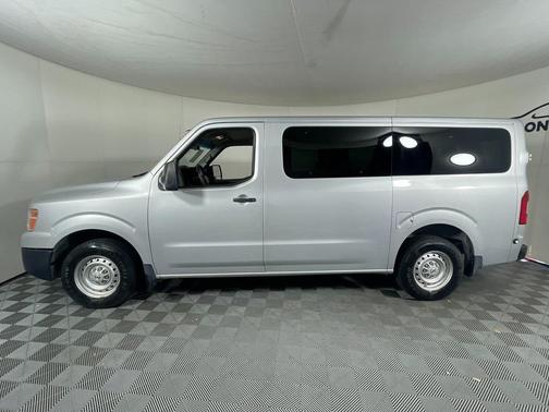 2019 Nissan NV Passenger NV3500 HD S V6