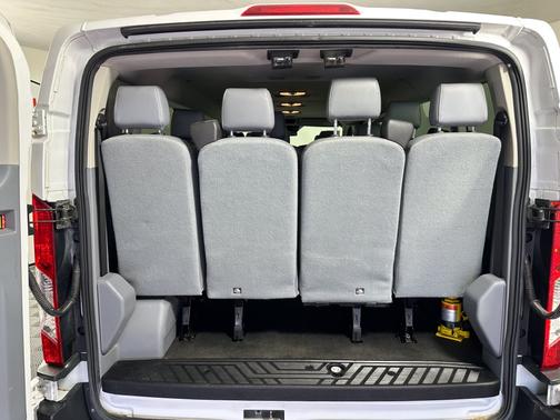 Oxford White 2018 Ford Transit-350 XL