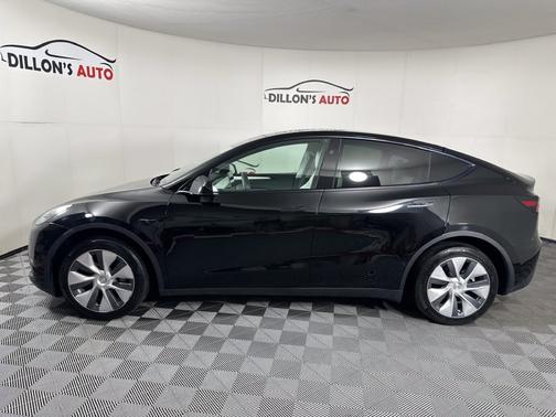 Black 2023 Tesla Model Y AWD