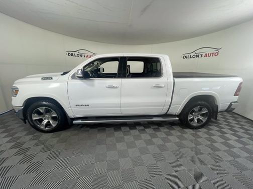 Ivory White Tri-Coat Pearlcoat 2021 RAM 1500 Laramie