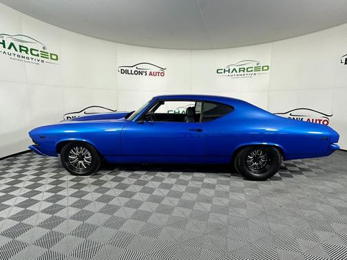 Blue 1969 Chevrolet Chevelle coupe