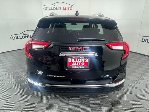 2023 GMC Terrain Denali