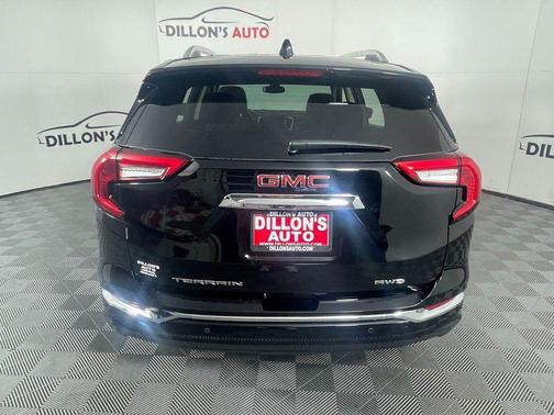 2023 GMC Terrain Denali