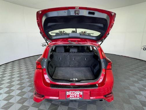 2016 Scion iM Base