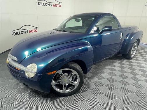 2005 Chevrolet SSR Base