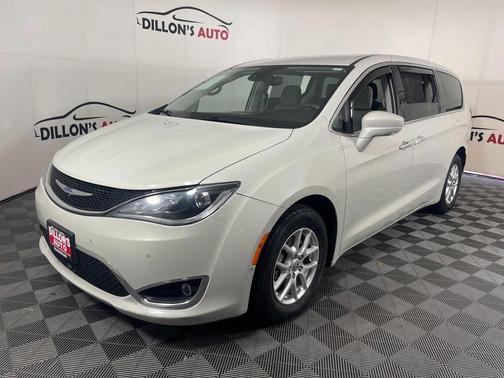 2020 Chrysler Pacifica Touring