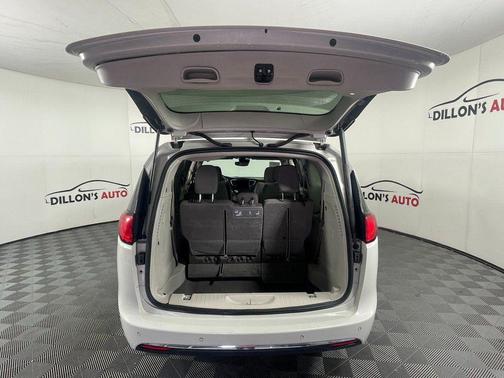 2020 Chrysler Pacifica Touring