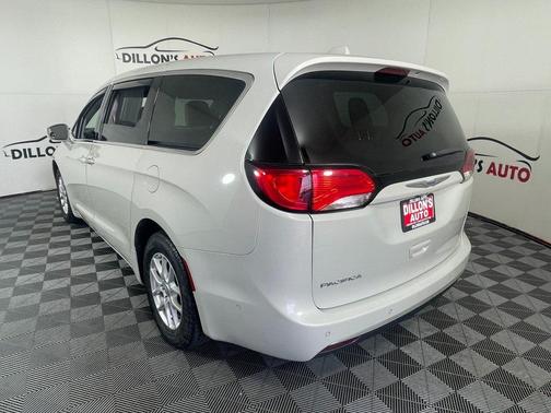 2020 Chrysler Pacifica Touring