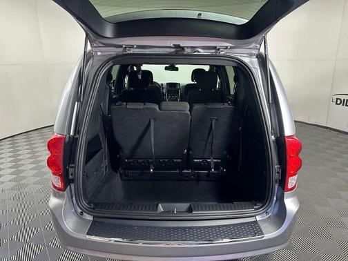 2020 Dodge Grand Caravan SE