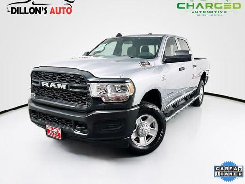 2022 RAM 3500 Tradesman Crew Cab 4x4 6'4' Box