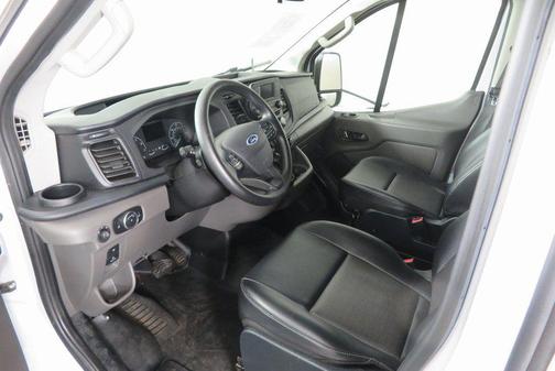 2022 Ford Transit-250 Base