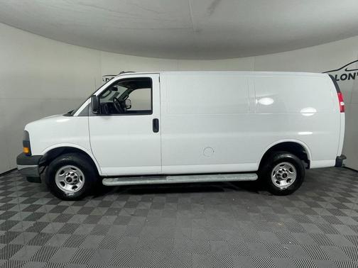 2023 GMC Savana 2500 Work Van