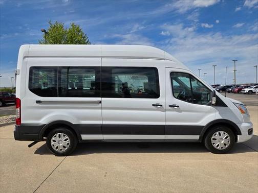 2022 Ford Transit-350 XLT