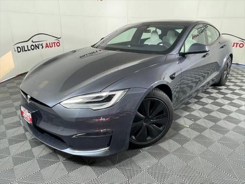 2022 Tesla Model S Plaid