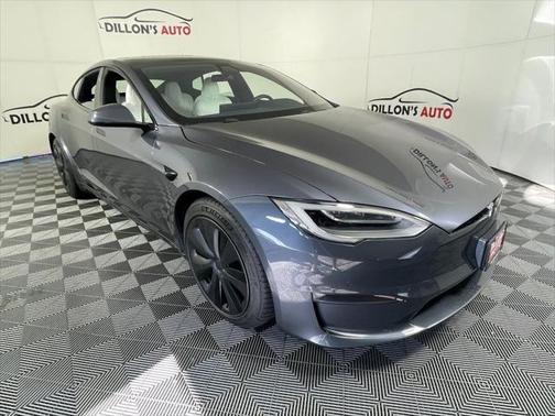 2022 Tesla Model S Plaid