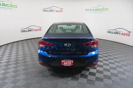 2020 Hyundai ELANTRA SE