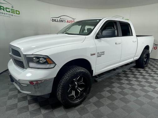 2019 RAM 1500 SLT