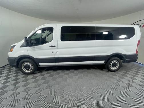 2022 Ford Transit-350 XL