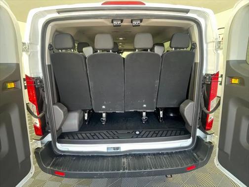 2022 Ford Transit-350 XL