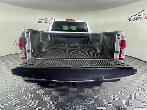 2021 RAM 2500 Big Horn Crew Cab 4x4 8' Box