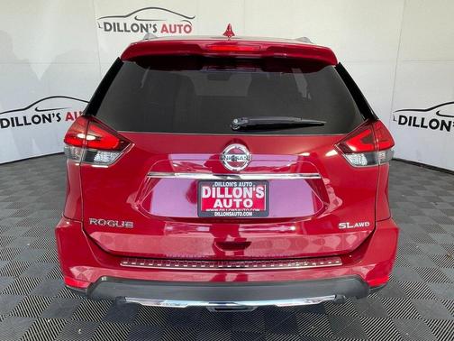 2017 Nissan Rogue SL